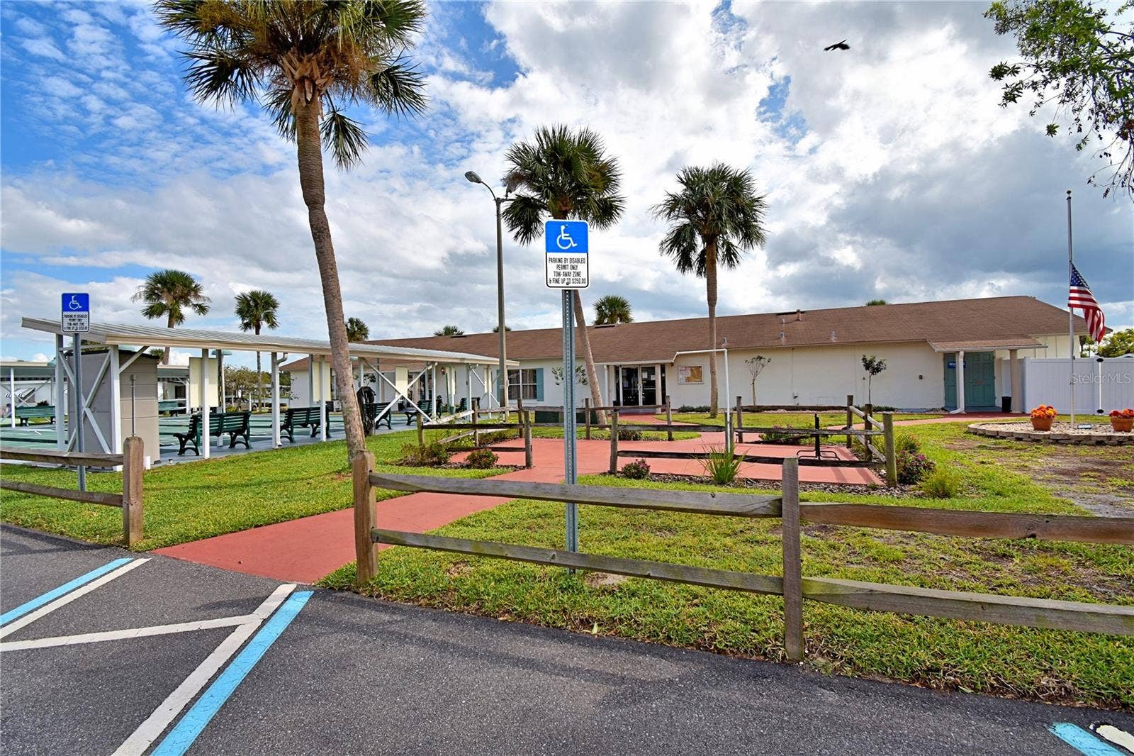 4235 CEDARWOOD STREET, Winter Haven, FL 33880 4235 CEDARWOOD STREET, Winter Haven, FL 33880