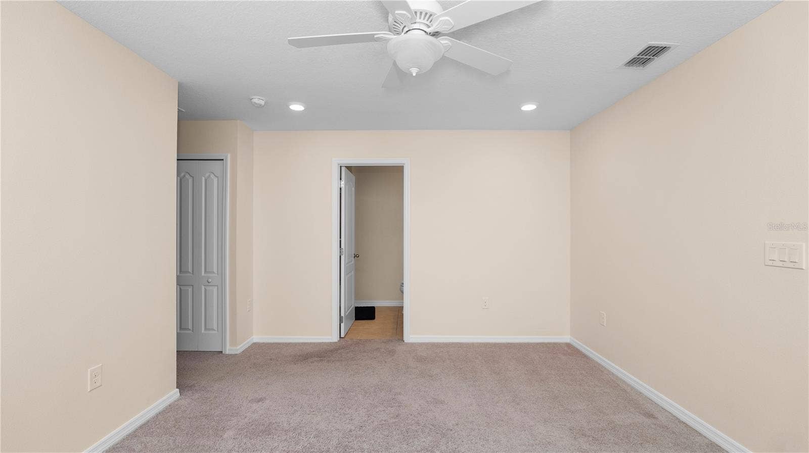 3741 WOODBURY HILL LOOP, Lakeland, FL 33810