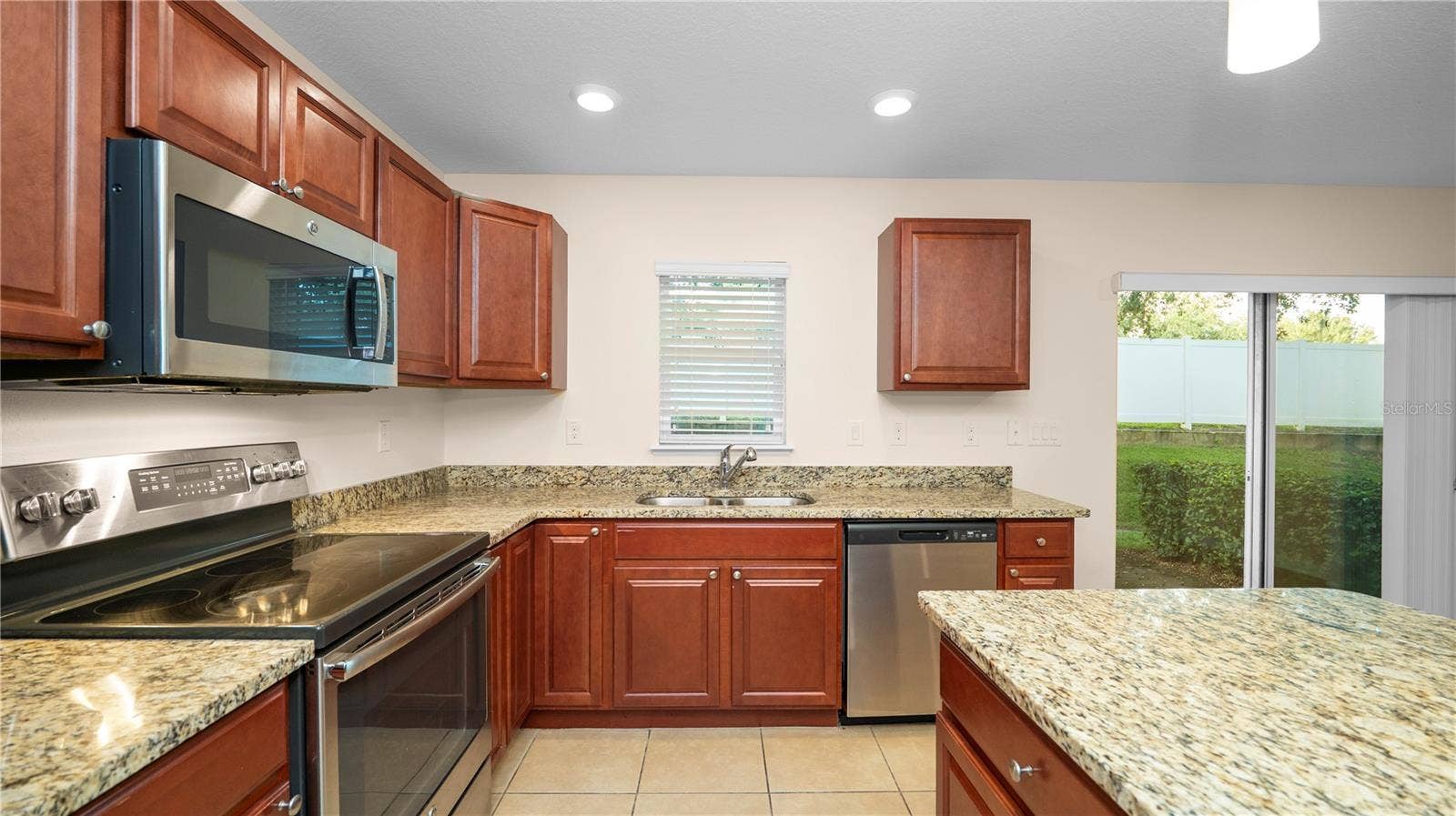 3741 WOODBURY HILL LOOP, Lakeland, FL 33810