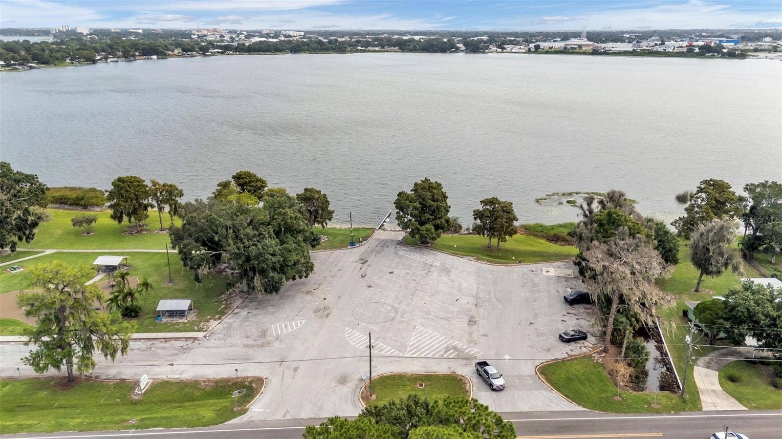 1568 S LAKE SHIPP DRIVE, Winter Haven, FL 33880 1568 S LAKE SHIPP DRIVE, Winter Haven, FL 33880