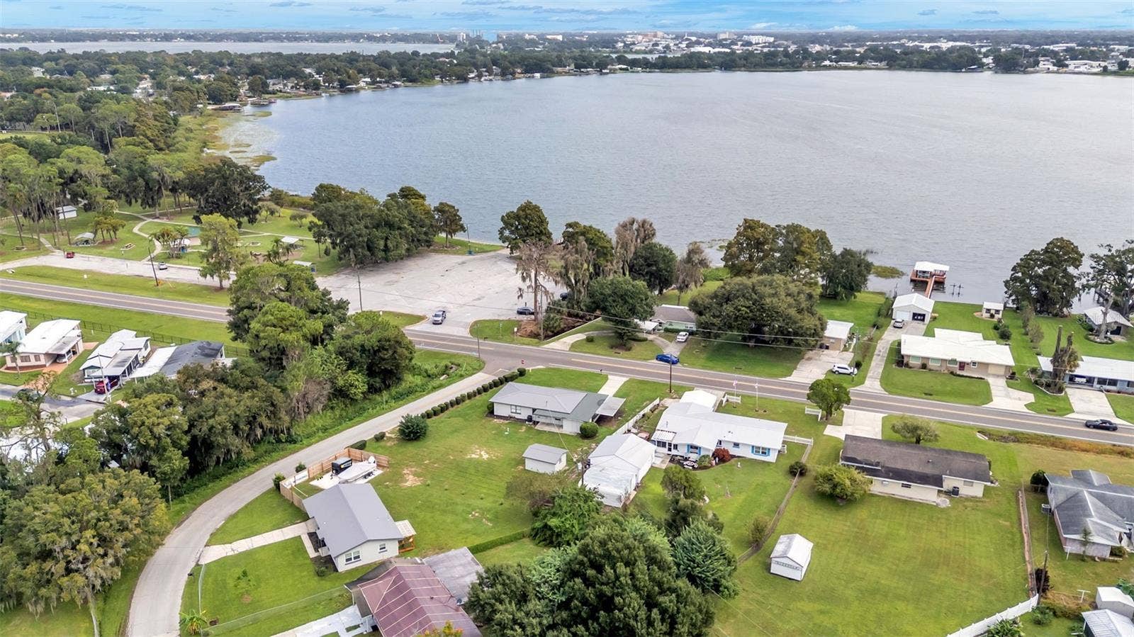 1568 S LAKE SHIPP DRIVE, Winter Haven, FL 33880 1568 S LAKE SHIPP DRIVE, Winter Haven, FL 33880