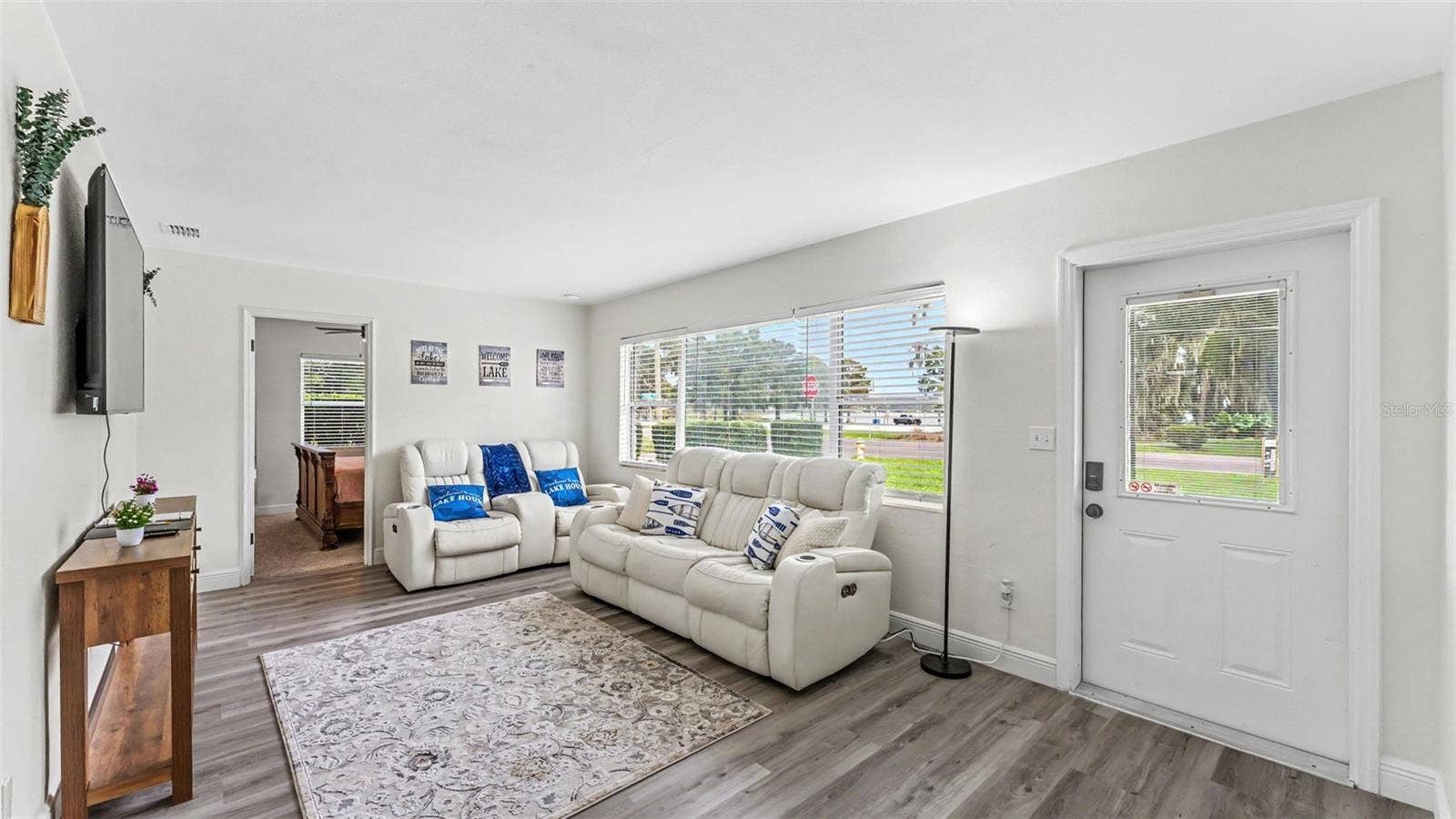 1568 S LAKE SHIPP DRIVE, Winter Haven, FL 33880 1568 S LAKE SHIPP DRIVE, Winter Haven, FL 33880