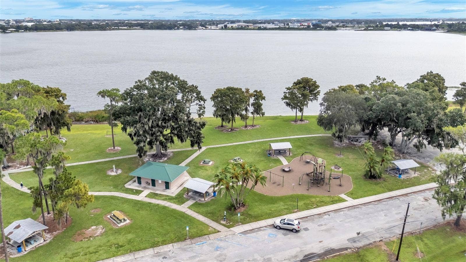 1568 S LAKE SHIPP DRIVE, Winter Haven, FL 33880 1568 S LAKE SHIPP DRIVE, Winter Haven, FL 33880