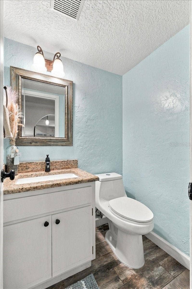 70 GREENFIELD COURT, Winter Haven, FL 33884 70 GREENFIELD COURT, Winter Haven, FL 33884