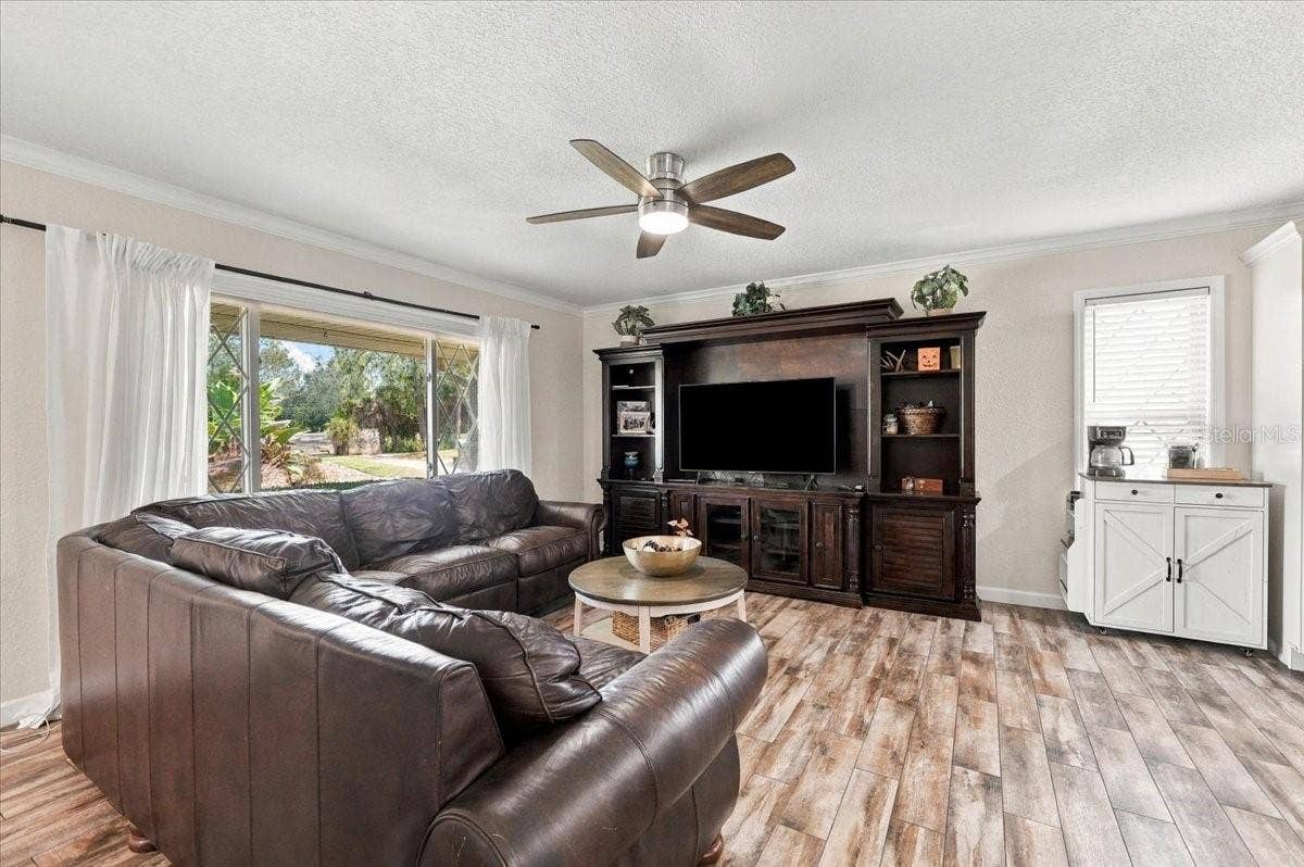 70 GREENFIELD COURT, Winter Haven, FL 33884 70 GREENFIELD COURT, Winter Haven, FL 33884