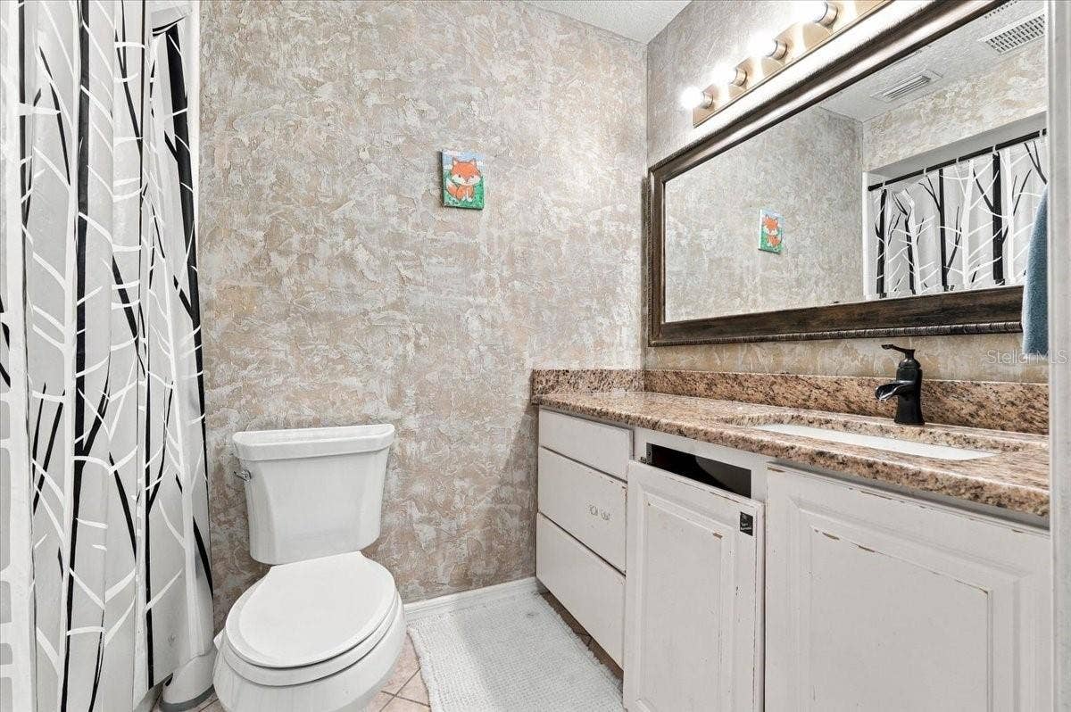 70 GREENFIELD COURT, Winter Haven, FL 33884 70 GREENFIELD COURT, Winter Haven, FL 33884