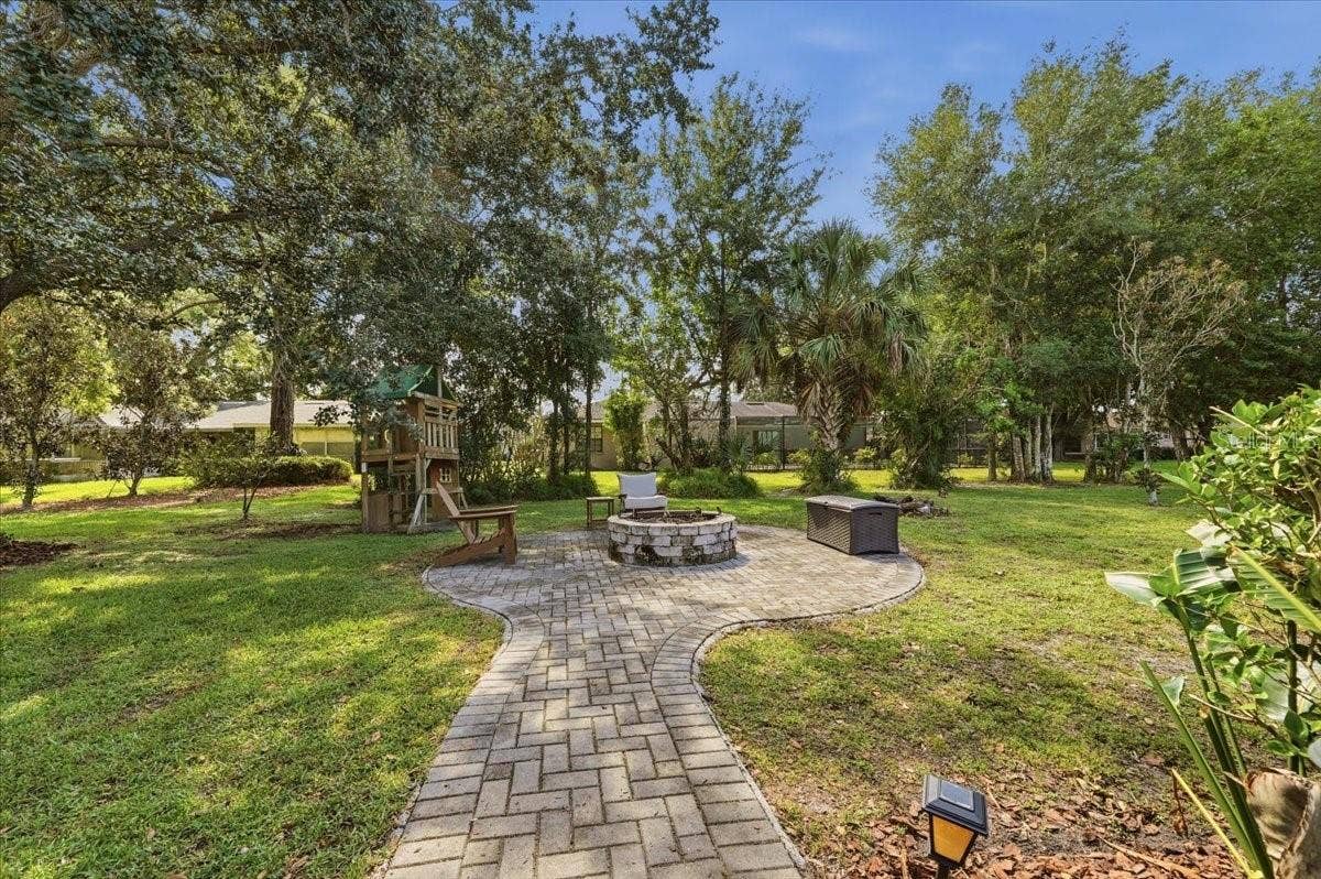 70 GREENFIELD COURT, Winter Haven, FL 33884 70 GREENFIELD COURT, Winter Haven, FL 33884