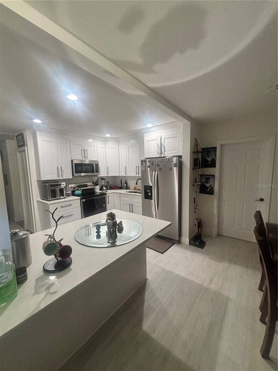 2225 OLNEY ROAD, Lakeland, FL 33801 2225 OLNEY ROAD, Lakeland, FL 33801
