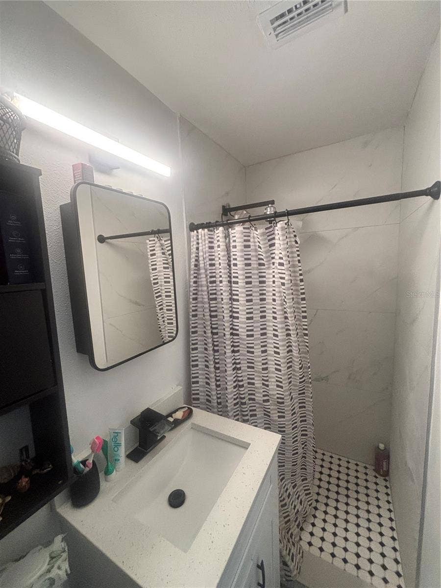 2225 OLNEY ROAD, Lakeland, FL 33801 2225 OLNEY ROAD, Lakeland, FL 33801