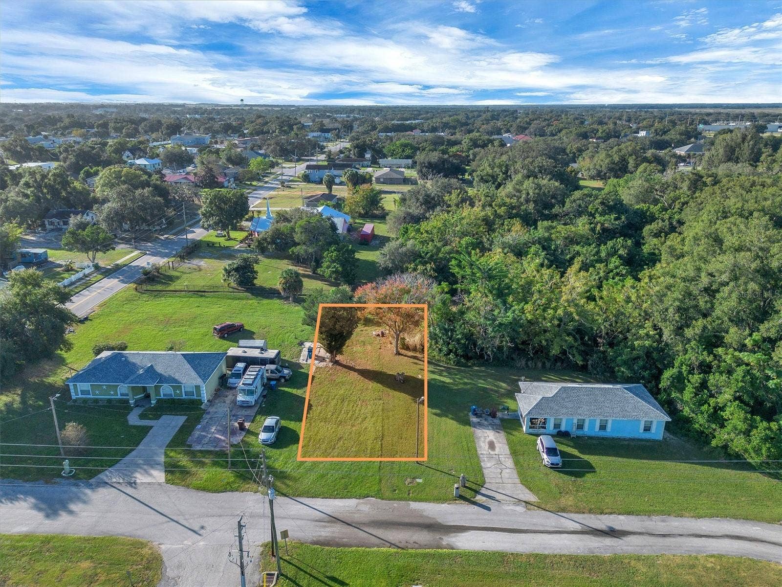 311 W SESSOMS AVENUE, Lake Wales, FL 33853 311 W SESSOMS AVENUE, Lake Wales, FL 33853