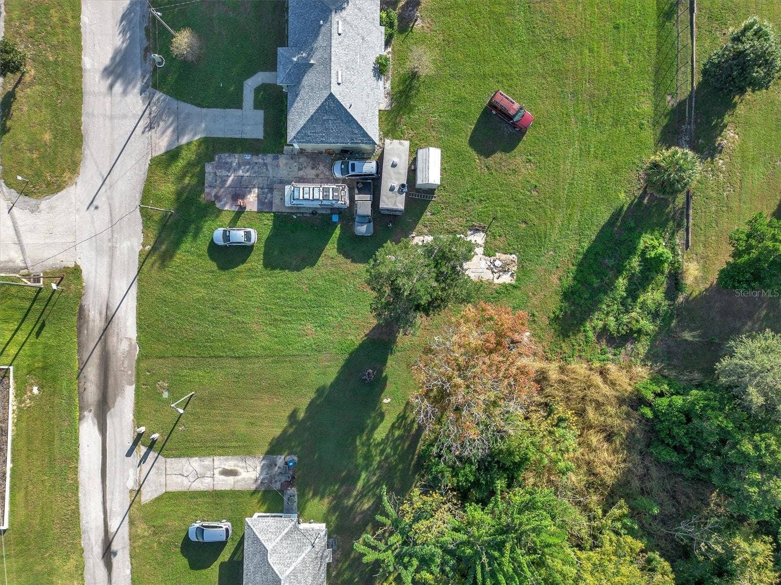 311 W SESSOMS AVENUE, Lake Wales, FL 33853 311 W SESSOMS AVENUE, Lake Wales, FL 33853