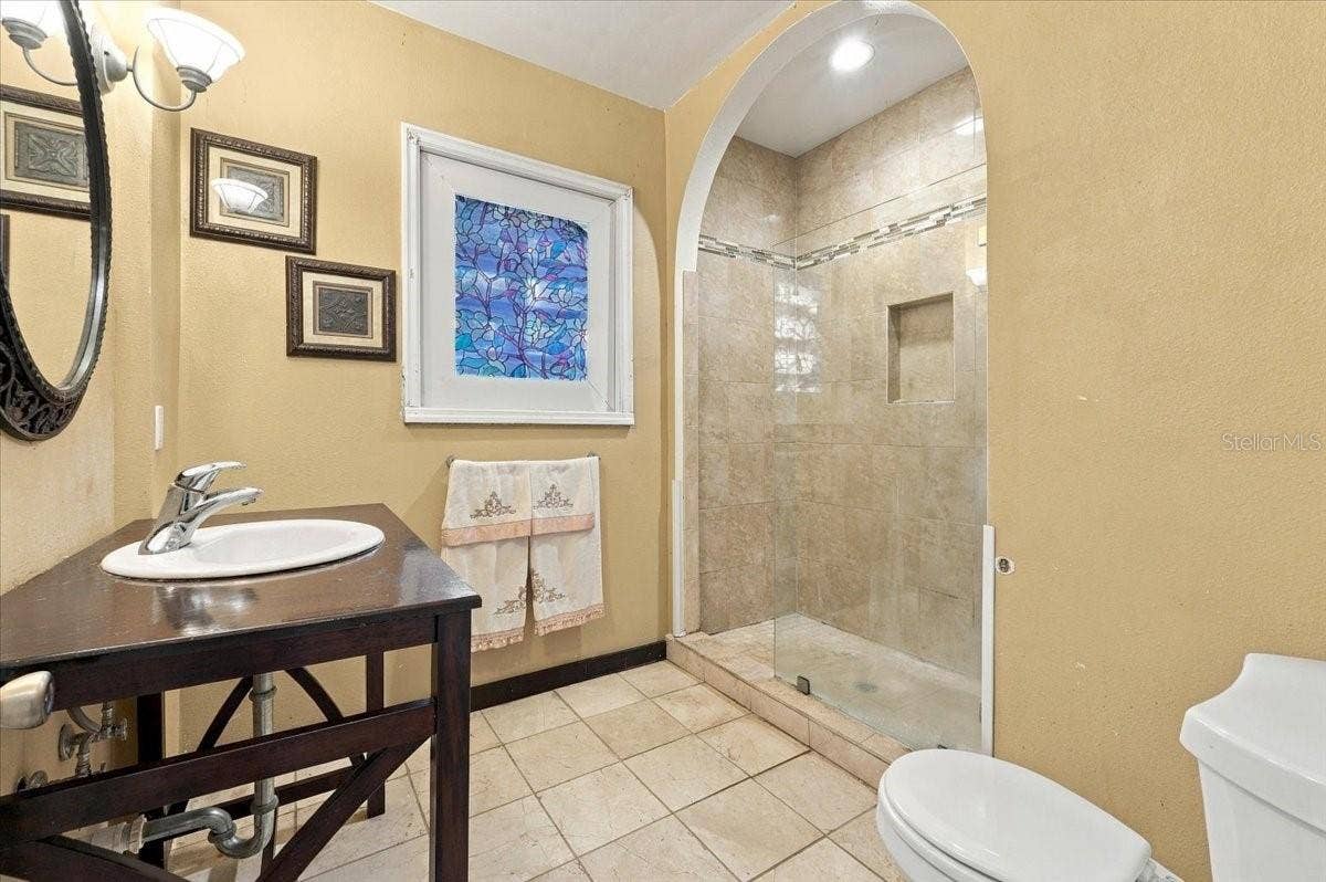 1501 N LAKE HOWARD DRIVE, Winter Haven, FL 33881 Bathroom 1