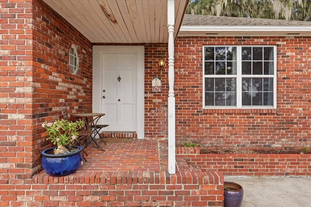 1501 N LAKE HOWARD DRIVE, Winter Haven, FL 33881 Original Door with Turnkey Doorbell