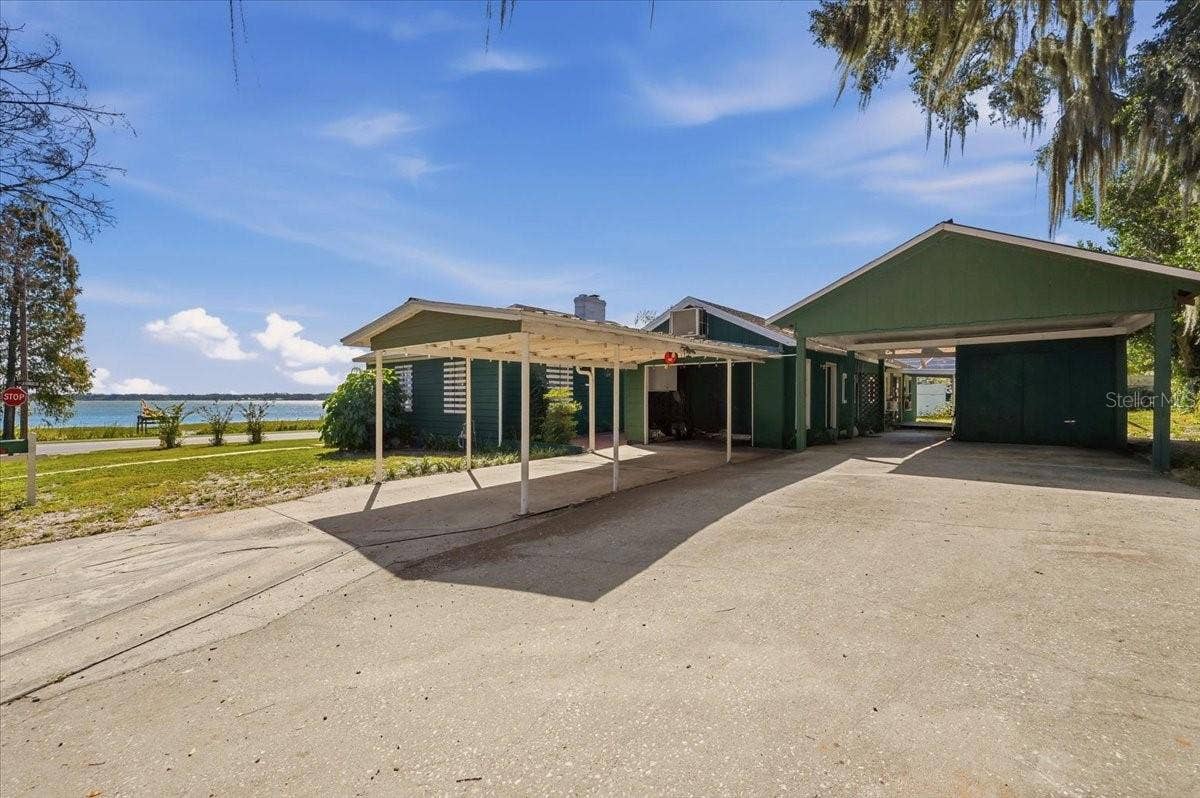 1501 N LAKE HOWARD DRIVE, Winter Haven, FL 33881 Carports & work shed