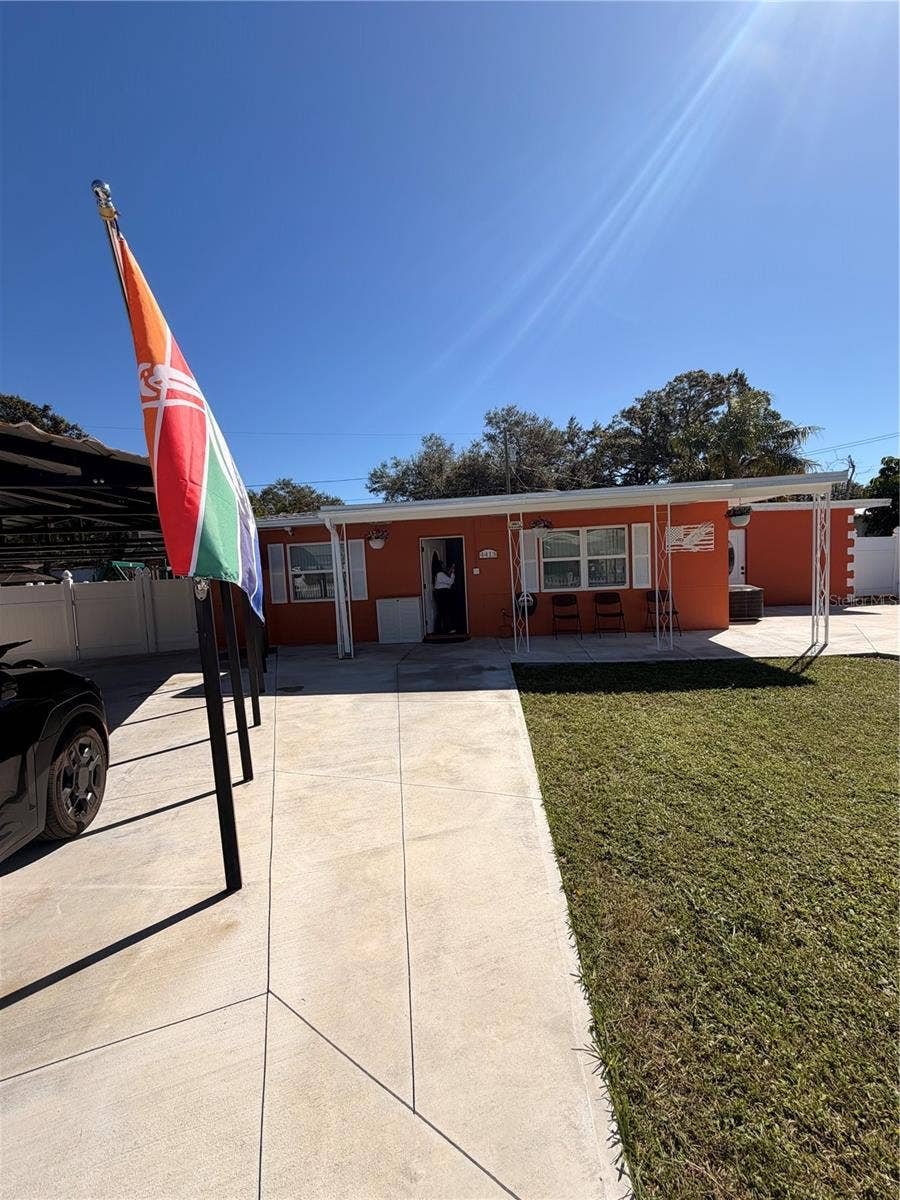 4413 CRESTWOOD DRIVE N, St Petersburg, FL 33714 4413 CRESTWOOD DRIVE N, St Petersburg, FL 33714