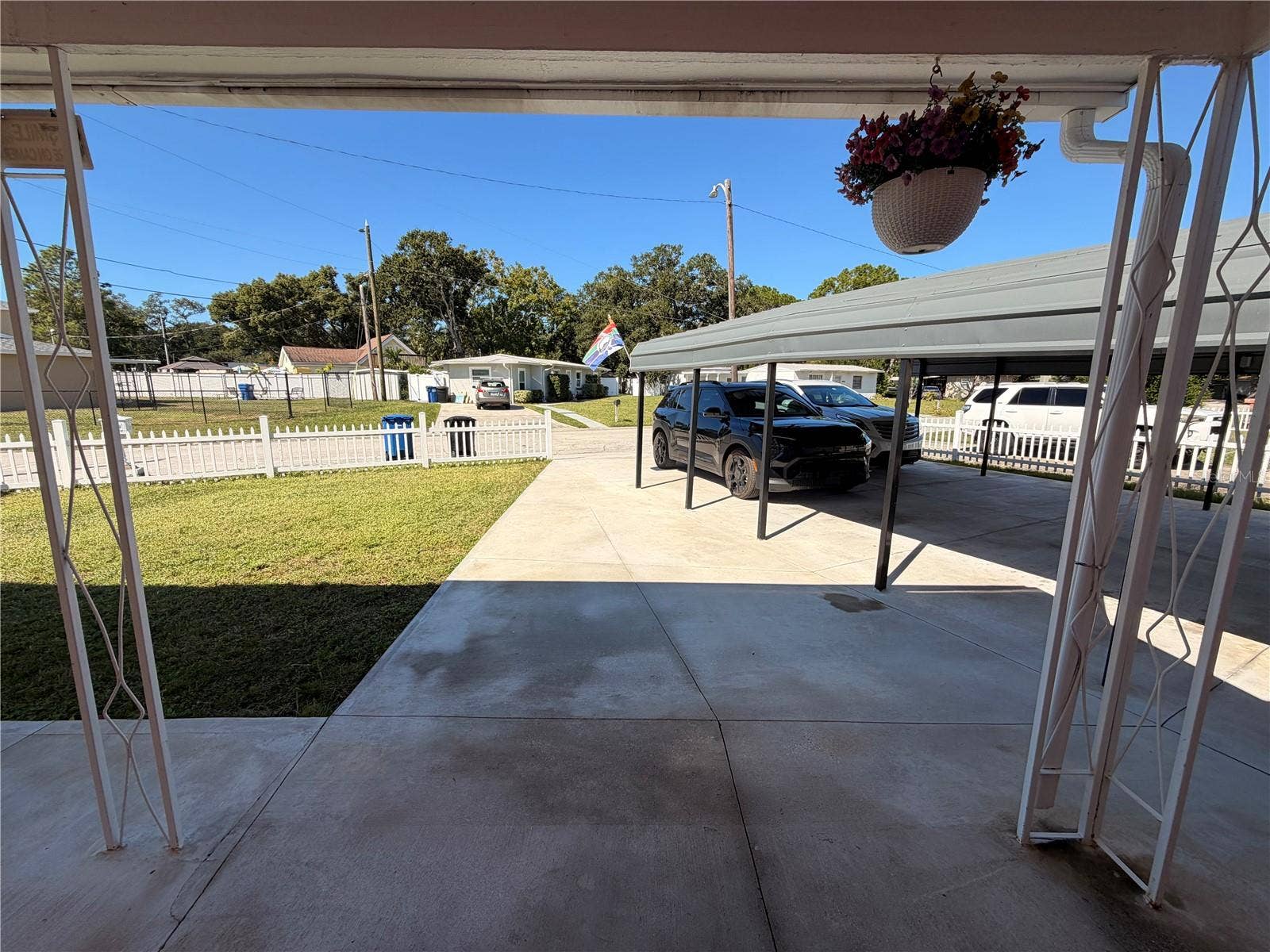 4413 CRESTWOOD DRIVE N, St Petersburg, FL 33714 4413 CRESTWOOD DRIVE N, St Petersburg, FL 33714