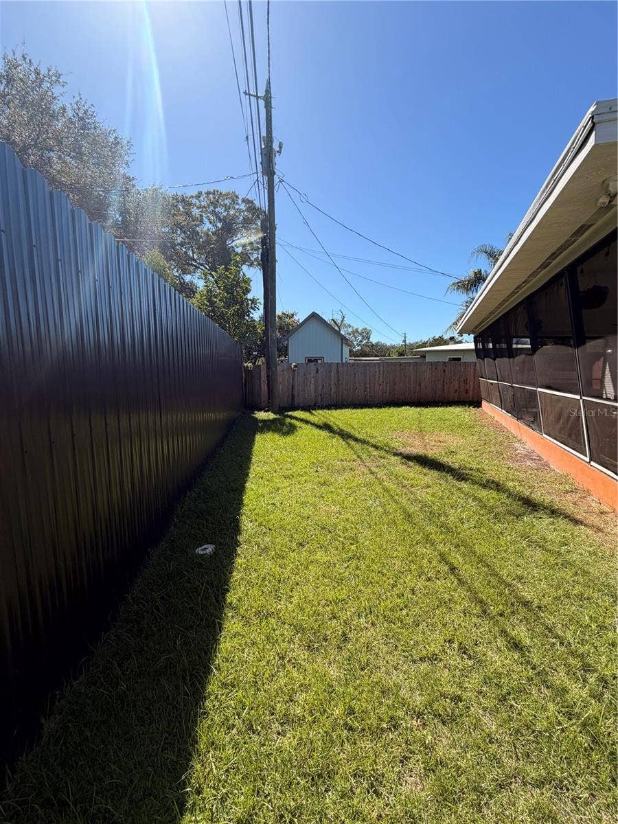 4413 CRESTWOOD DRIVE N, St Petersburg, FL 33714 4413 CRESTWOOD DRIVE N, St Petersburg, FL 33714