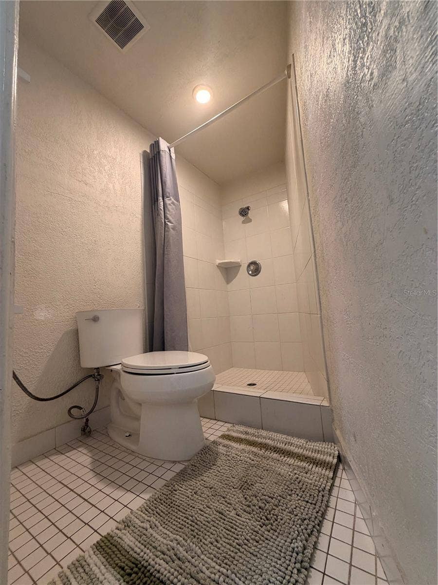 4413 CRESTWOOD DRIVE N, St Petersburg, FL 33714 4413 CRESTWOOD DRIVE N, St Petersburg, FL 33714