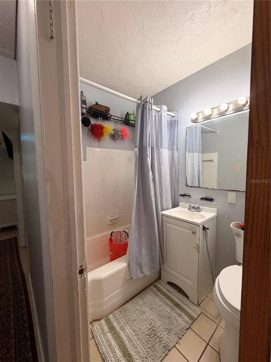 4413 CRESTWOOD DRIVE N, St Petersburg, FL 33714 4413 CRESTWOOD DRIVE N, St Petersburg, FL 33714