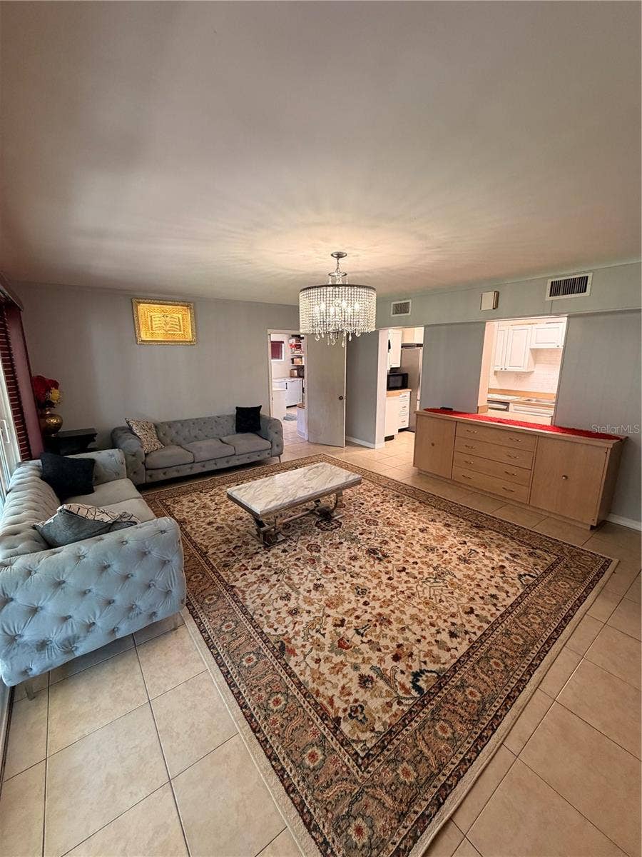 4413 CRESTWOOD DRIVE N, St Petersburg, FL 33714 4413 CRESTWOOD DRIVE N, St Petersburg, FL 33714