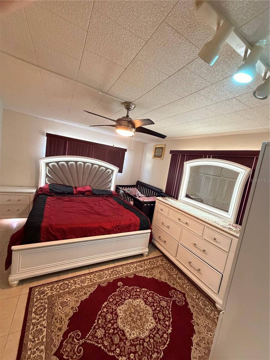 4413 CRESTWOOD DRIVE N, St Petersburg, FL 33714 4413 CRESTWOOD DRIVE N, St Petersburg, FL 33714
