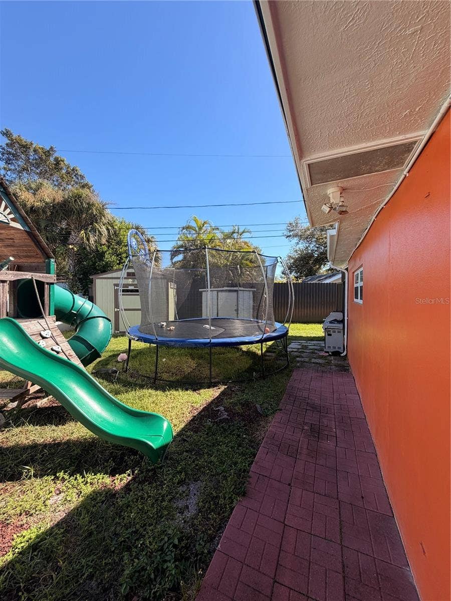 4413 CRESTWOOD DRIVE N, St Petersburg, FL 33714 4413 CRESTWOOD DRIVE N, St Petersburg, FL 33714