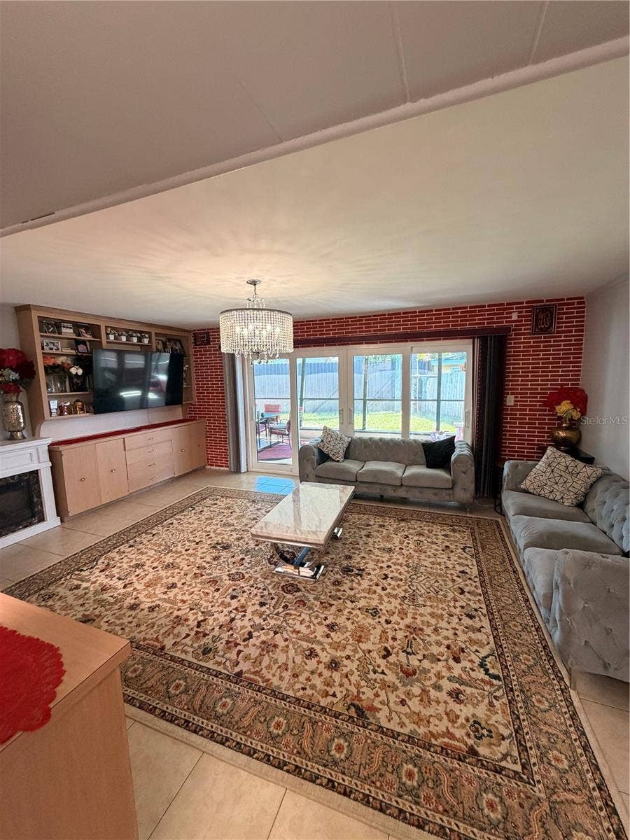 4413 CRESTWOOD DRIVE N, St Petersburg, FL 33714 4413 CRESTWOOD DRIVE N, St Petersburg, FL 33714