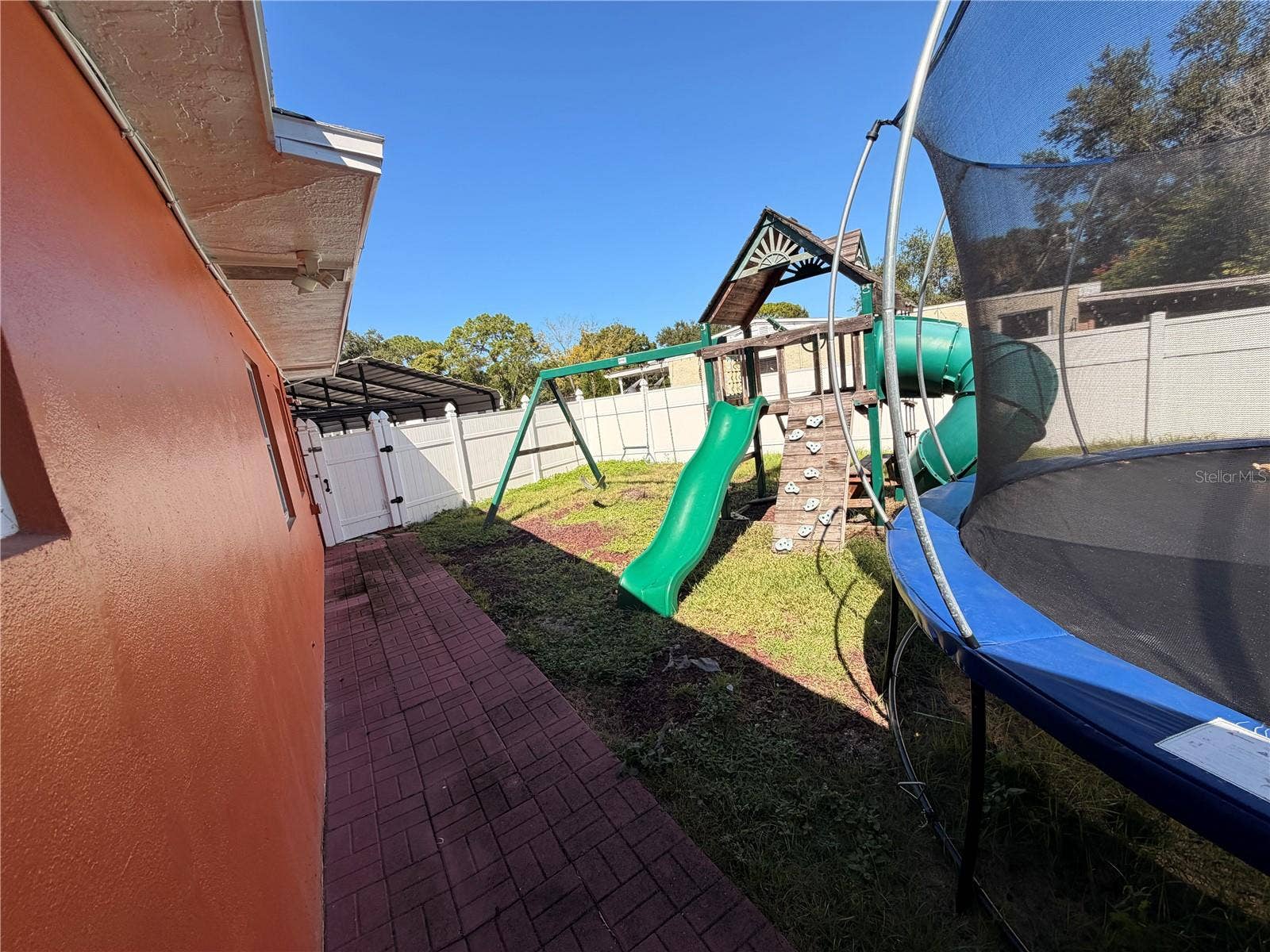 4413 CRESTWOOD DRIVE N, St Petersburg, FL 33714 4413 CRESTWOOD DRIVE N, St Petersburg, FL 33714