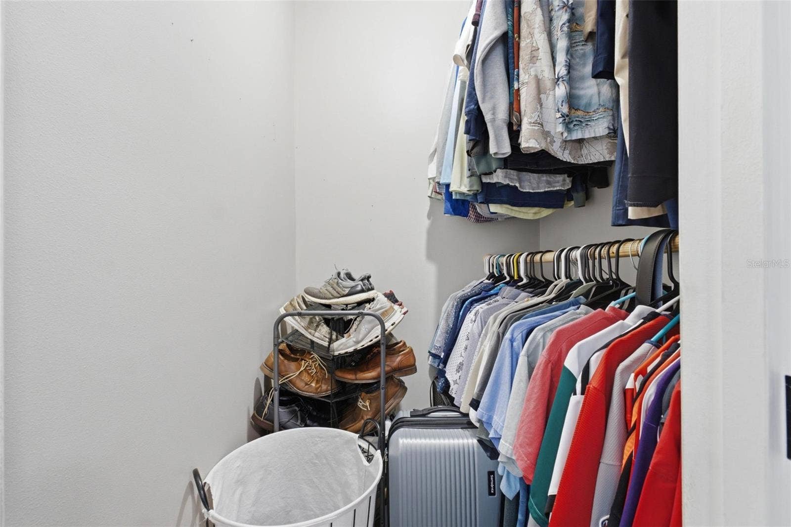 230 SHORE DRIVE, Winter Haven, FL 33884 PRIMARY CLOSET