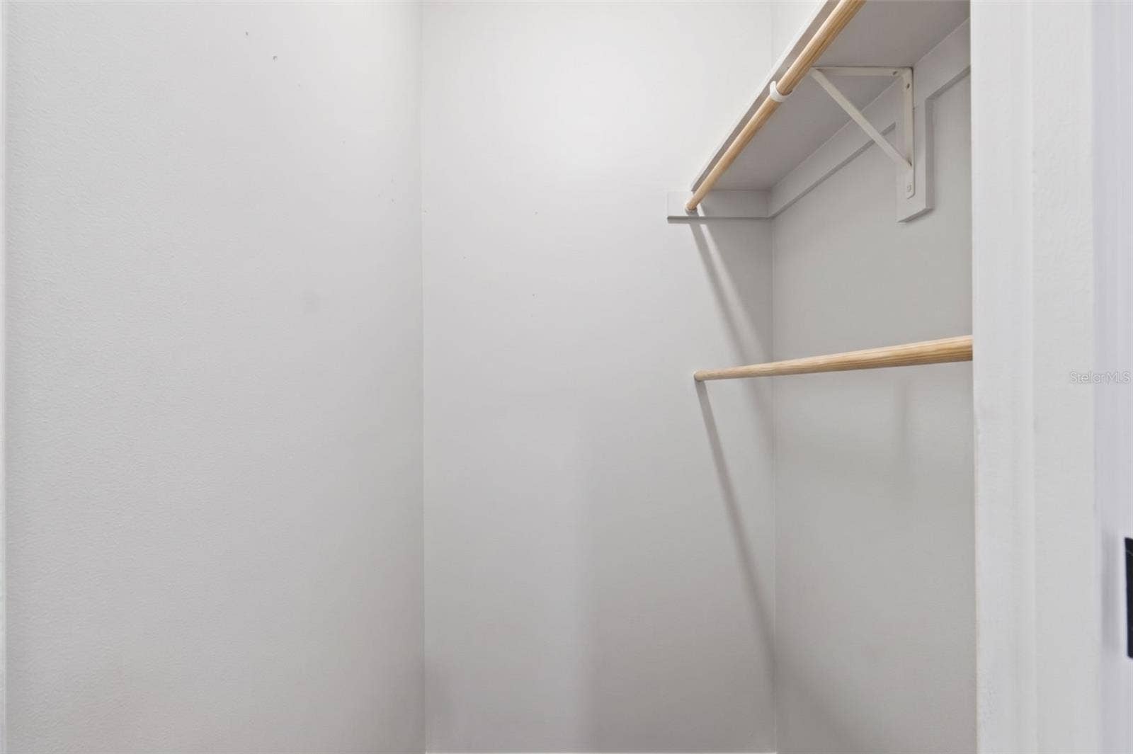 230 SHORE DRIVE, Winter Haven, FL 33884 PRIMARY CLOSET
