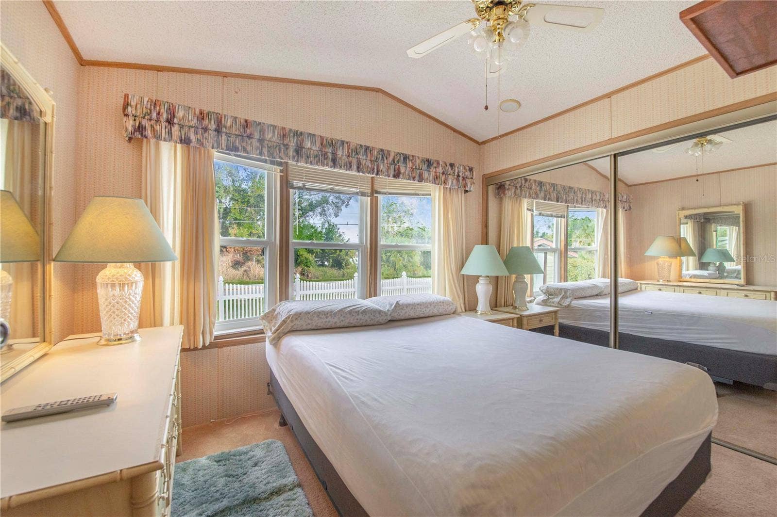 4 FAIRVIEW DRIVE N, Haines City, FL 33844