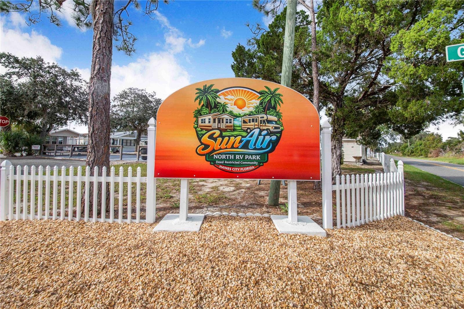 4 FAIRVIEW DRIVE N, Haines City, FL 33844