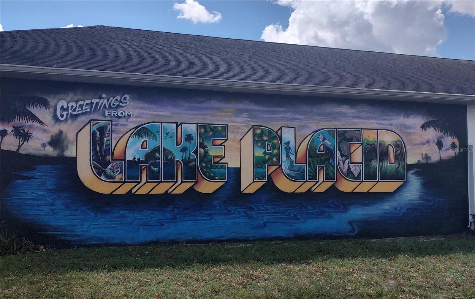 1147 WILDFLOWER STREET, Lake Placid, FL 33852 Lake Placid is a charming town with murals, lakes and specialty shops and restaurants.