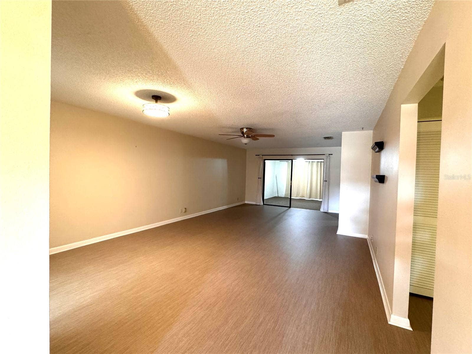 2245 FIRESTONE PLACE, Winter Haven, FL 33884 Living/Dining Room Combo