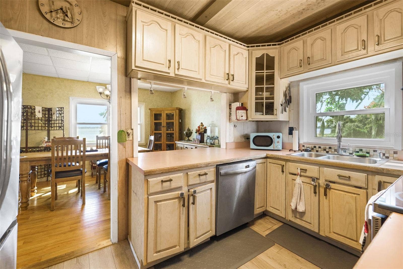 1614 LAKE ARIANA BOULEVARD, Auburndale, FL 33823 1614 LAKE ARIANA BOULEVARD, Auburndale, FL 33823