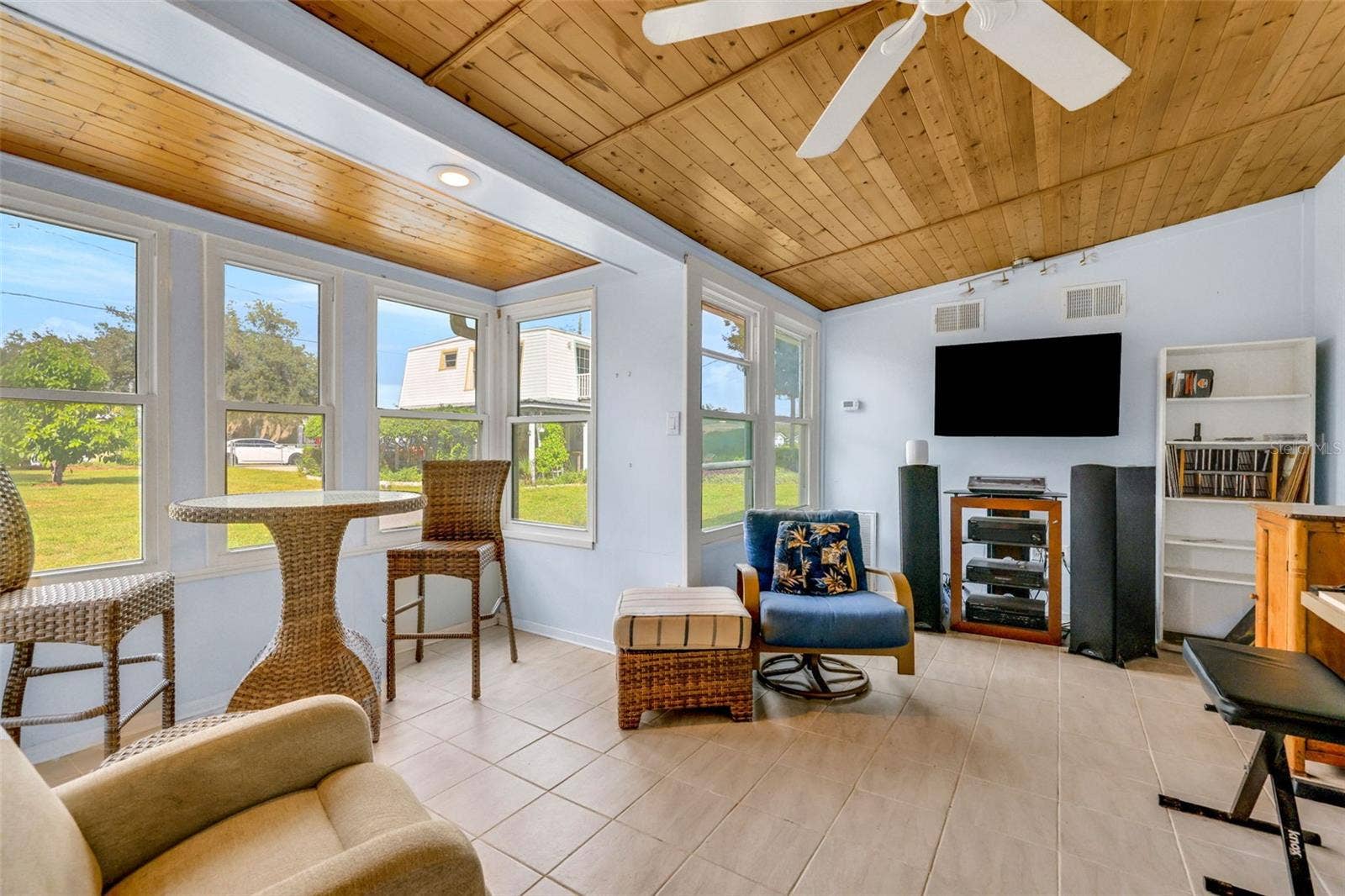 1614 LAKE ARIANA BOULEVARD, Auburndale, FL 33823 1614 LAKE ARIANA BOULEVARD, Auburndale, FL 33823