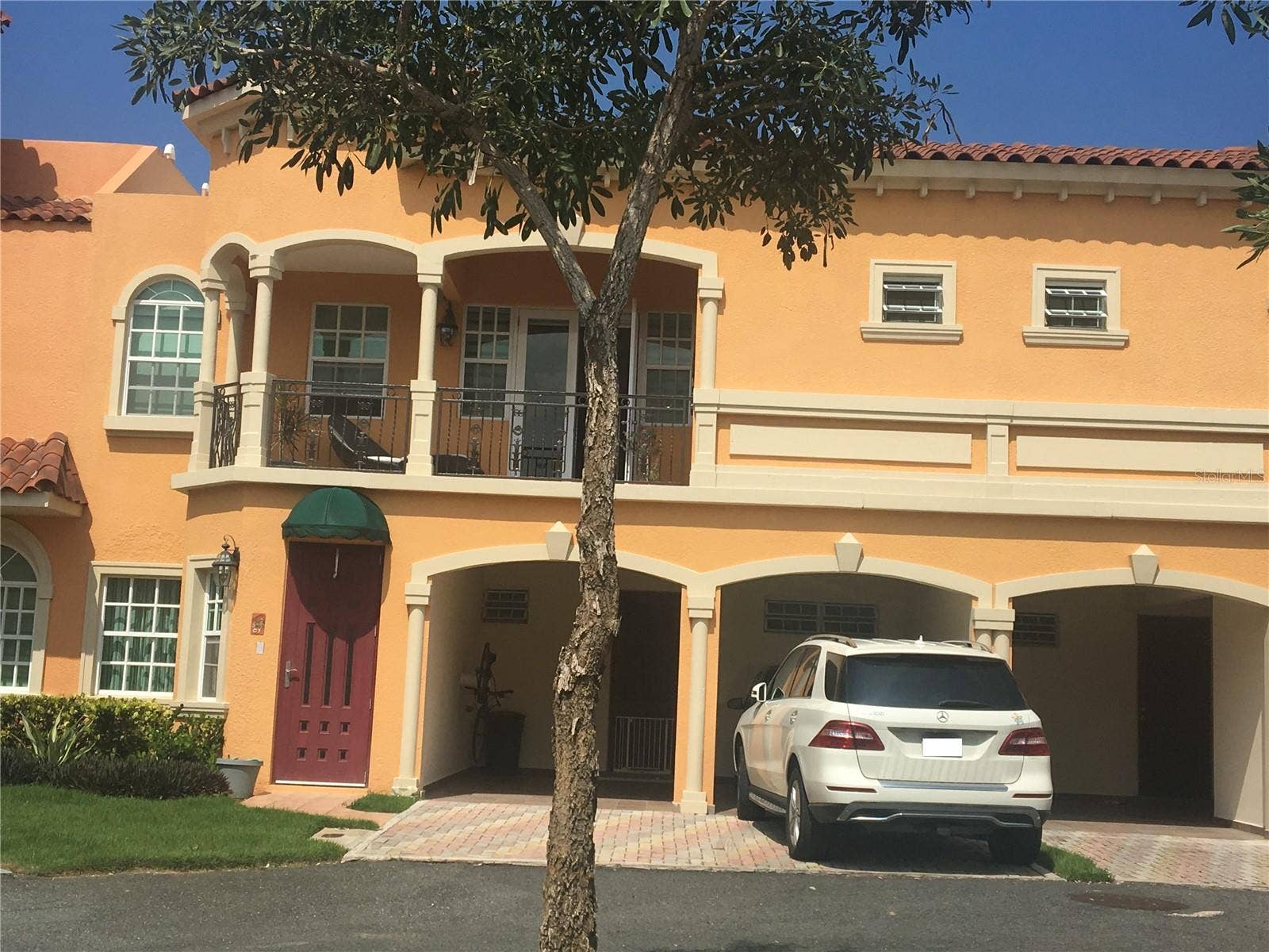 C-7 BRIGHTON COUNTRY CLUB 20 HIGUERO STREET, Dorado, PR 00646 C-7 BRIGHTON COUNTRY CLUB 20 HIGUERO STREET, Dorado, PR 00646