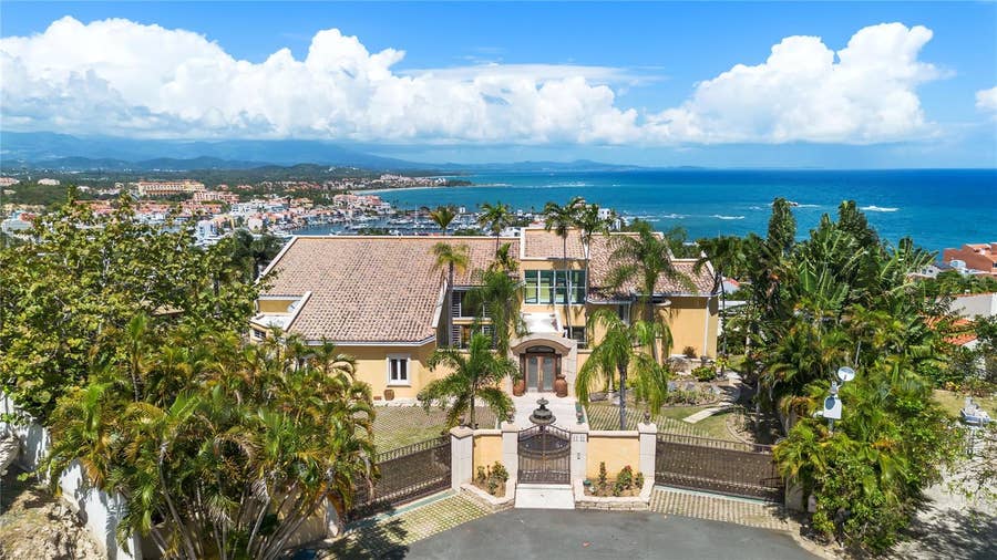 Property photo for 10 RIDGETOP, Humacao, PR