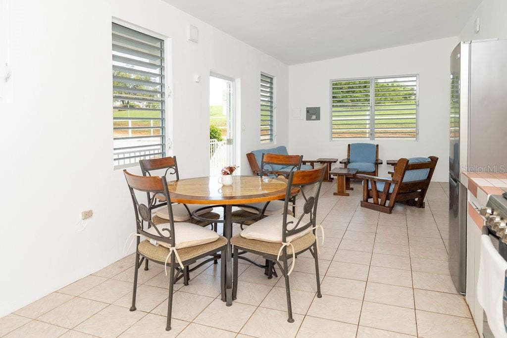 595 COMM. VILLA BORINQUEN, Vieques, PR 00765 595 COMM. VILLA BORINQUEN, Vieques, PR 00765