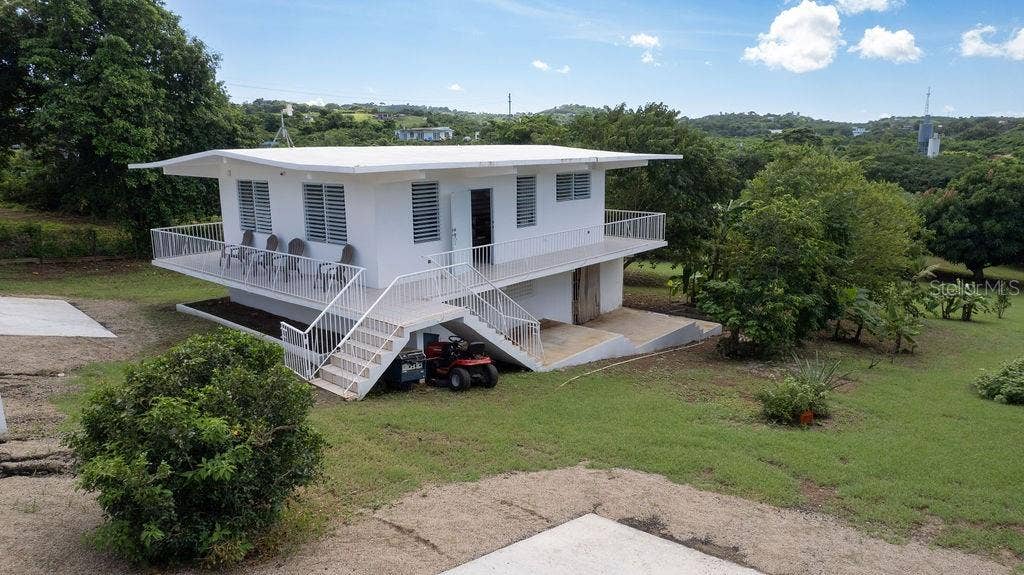 595 COMM. VILLA BORINQUEN, Vieques, PR 00765 595 COMM. VILLA BORINQUEN, Vieques, PR 00765