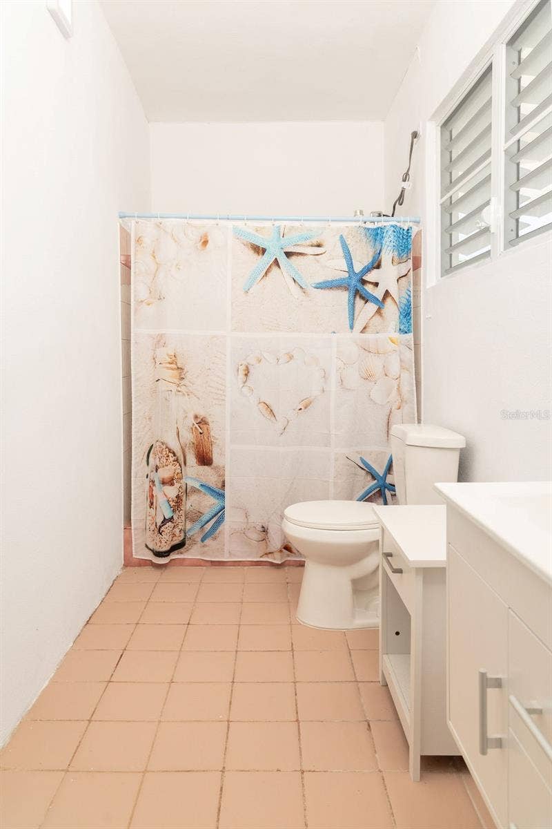 595 COMM. VILLA BORINQUEN, Vieques, PR 00765 595 COMM. VILLA BORINQUEN, Vieques, PR 00765