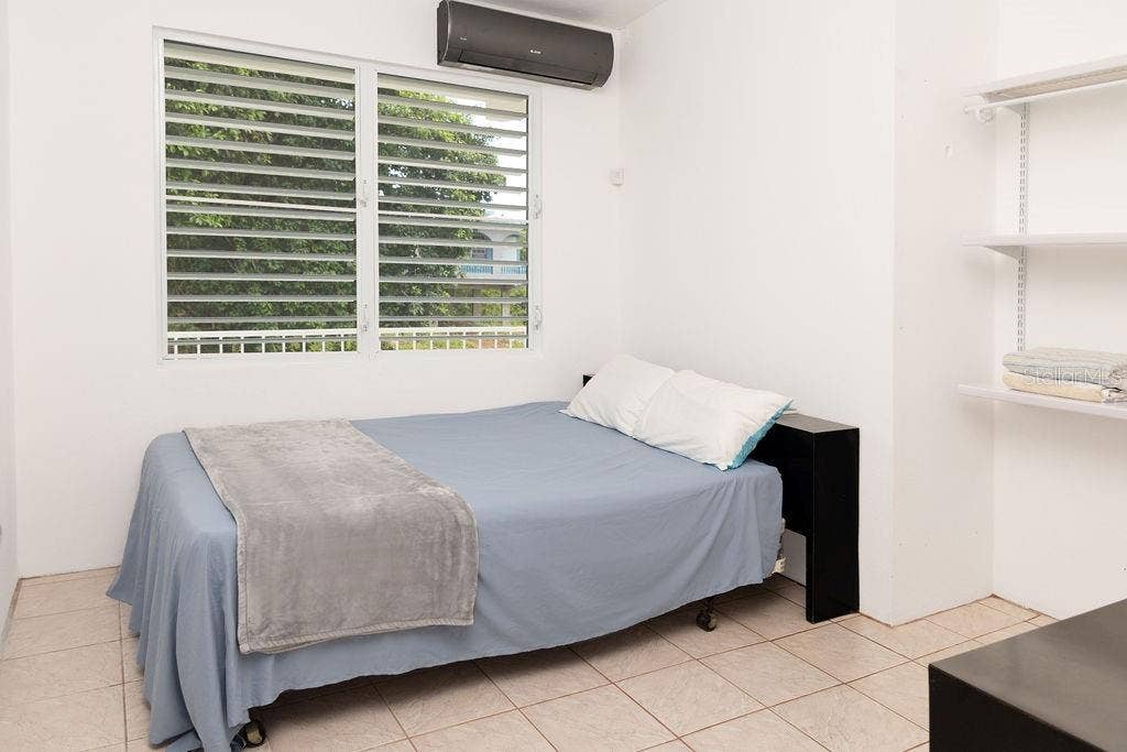 595 COMM. VILLA BORINQUEN, Vieques, PR 00765 595 COMM. VILLA BORINQUEN, Vieques, PR 00765
