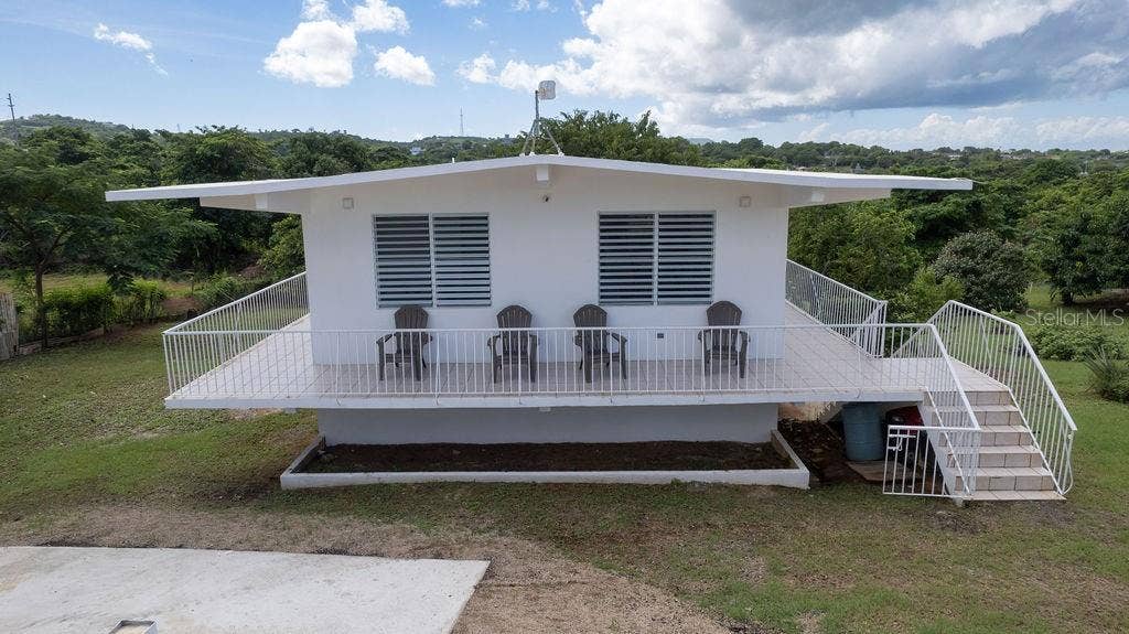 595 COMM. VILLA BORINQUEN, Vieques, PR 00765 595 COMM. VILLA BORINQUEN, Vieques, PR 00765