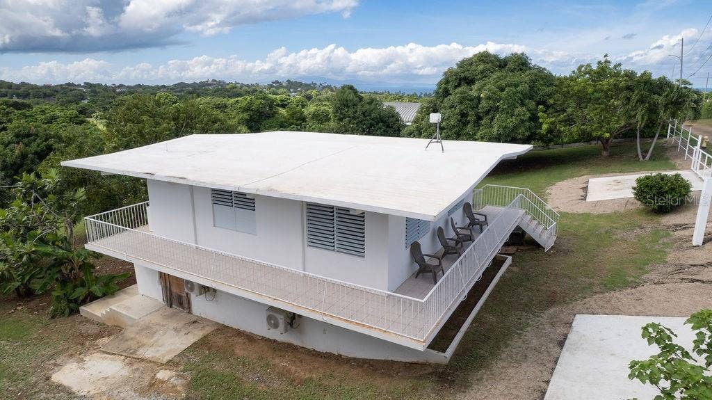 595 COMM. VILLA BORINQUEN, Vieques, PR 00765 595 COMM. VILLA BORINQUEN, Vieques, PR 00765