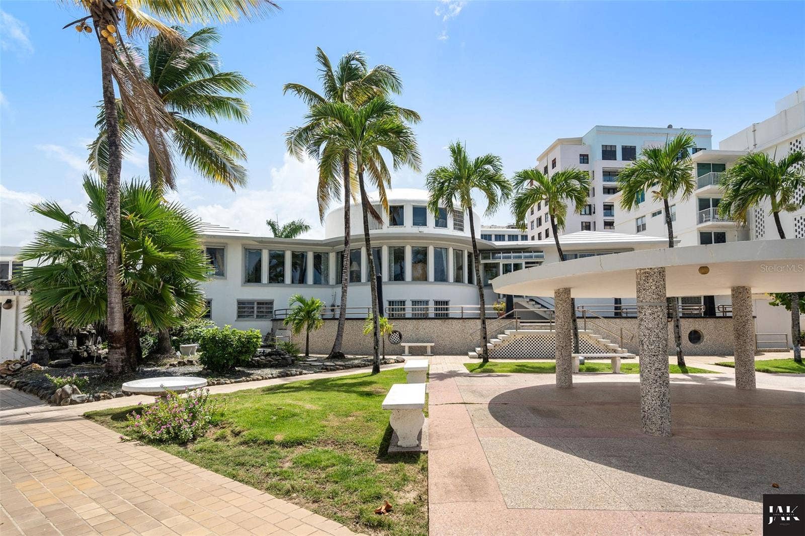 20 AMAPOLA STREET, Carolina, PR 00979 20 AMAPOLA STREET, Carolina, PR 00979