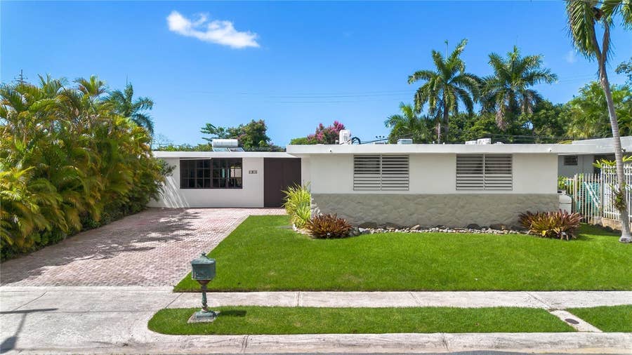 Property photo for Urb. Torrimar PASEO DE LA ALHAMBRA, #1-16, Guaynabo, PR