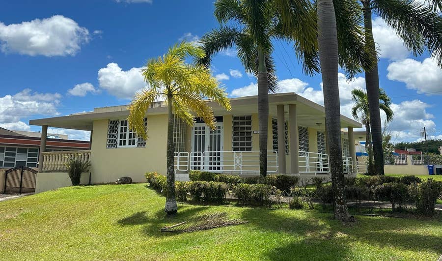 Property photo for C1 3 St W ESTANCIAS, San Sebastian, PR