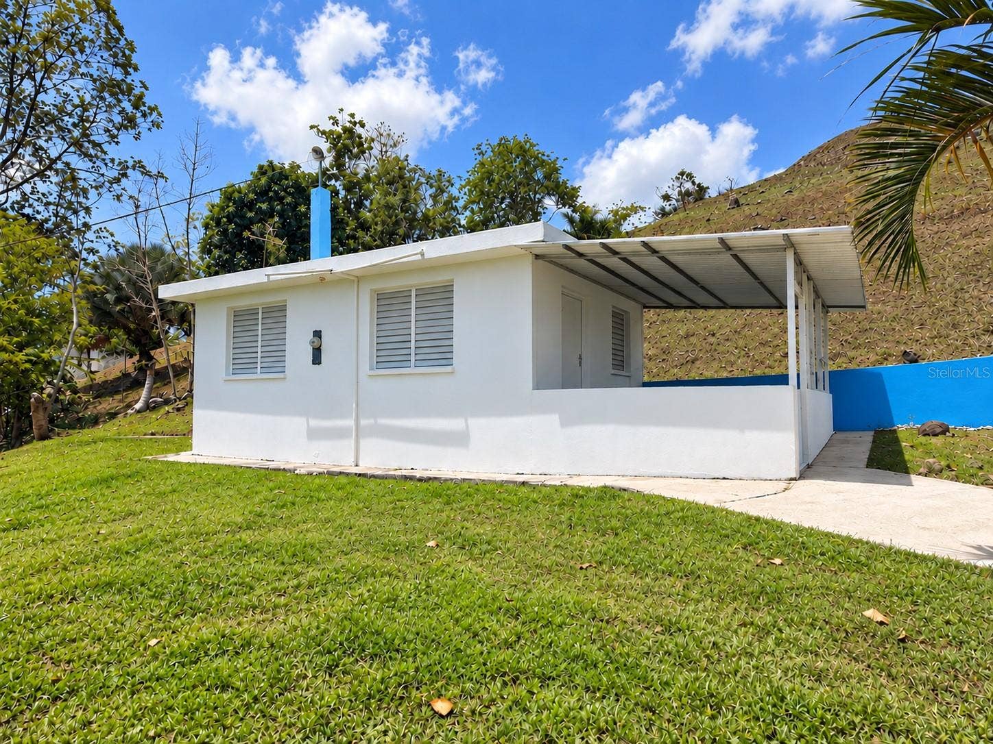 KM 12.2 INT LAS PAPAYAS RD (SR-185), #Lots A and B, Carolina, PR 00987