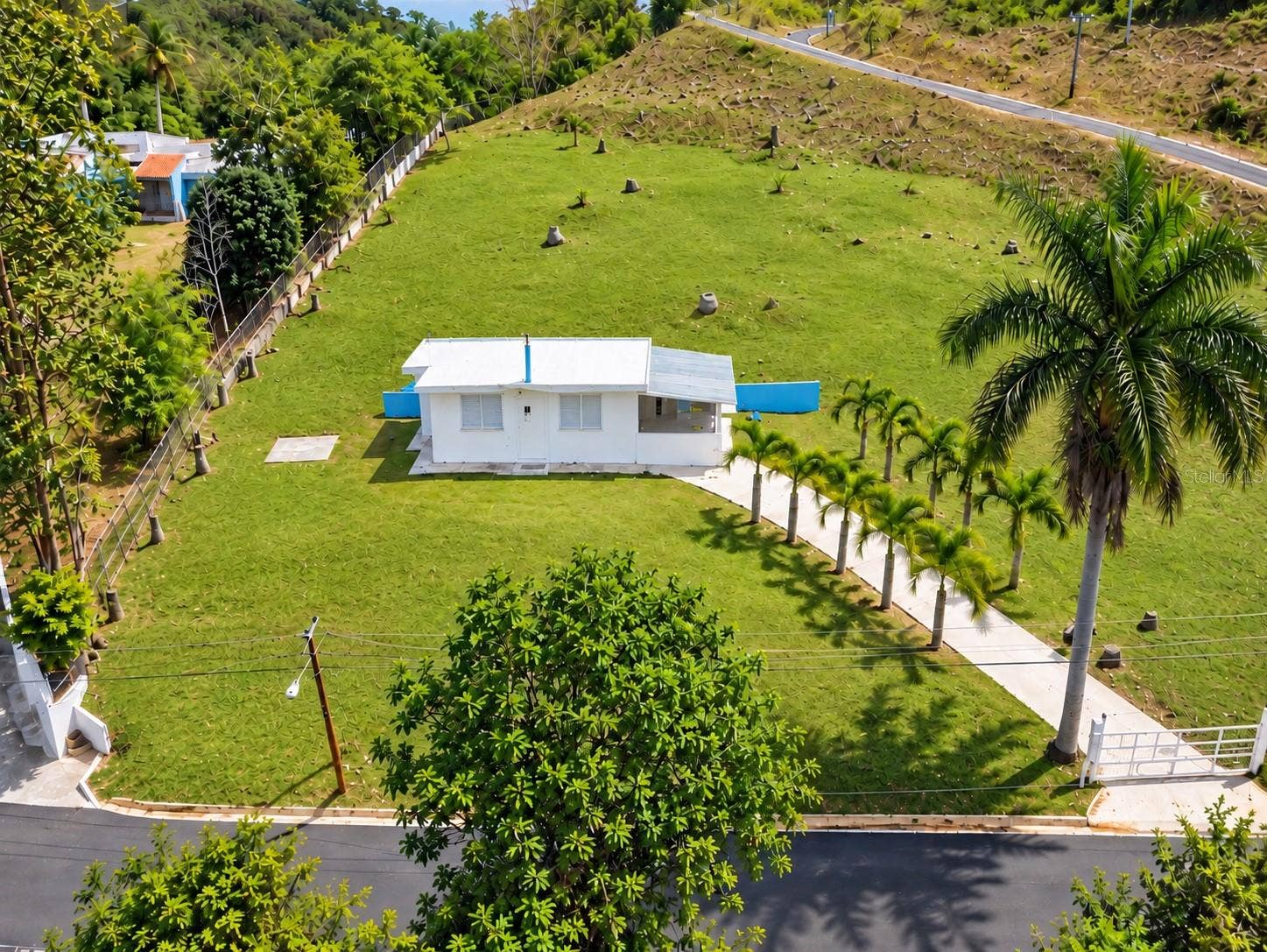 KM 12.2 INT LAS PAPAYAS RD (SR-185), #Lots A and B, Carolina, PR 00987