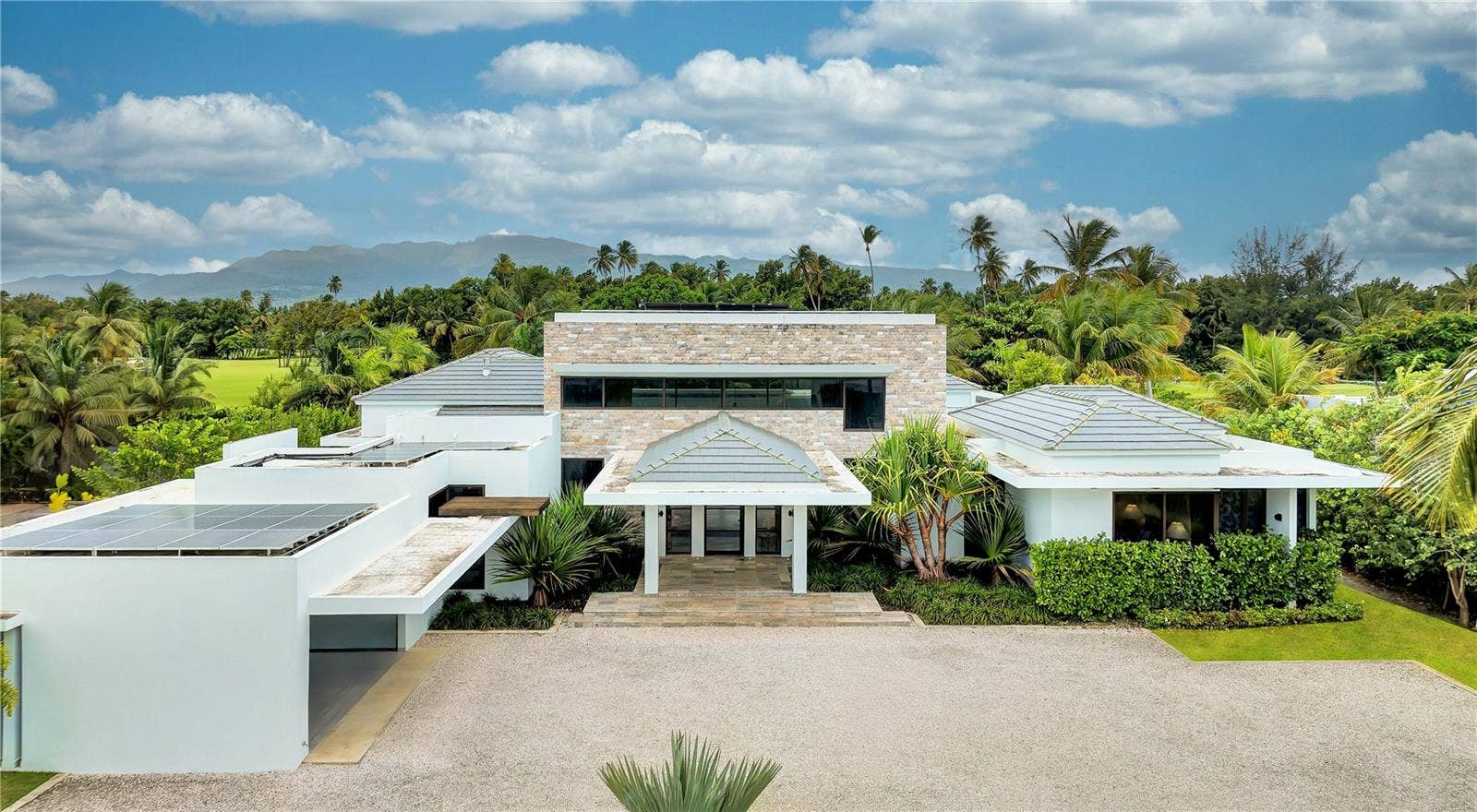 7000 BAHIA BEACH BLVD., 23 LAS ESTANCIAS, Rio Grande, PR 00745 7000 BAHIA BEACH BLVD., 23 LAS ESTANCIAS, Rio Grande, PR 00745